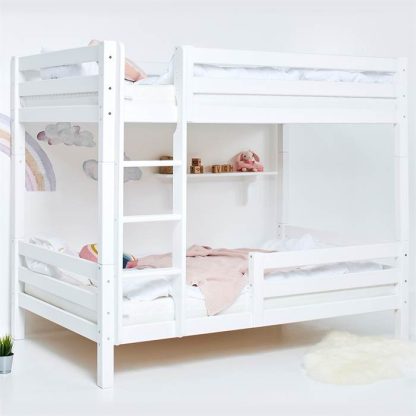 Hoppekids ECO Luxury høj køjeseng med stige og sengehest - 120 x 200 cm